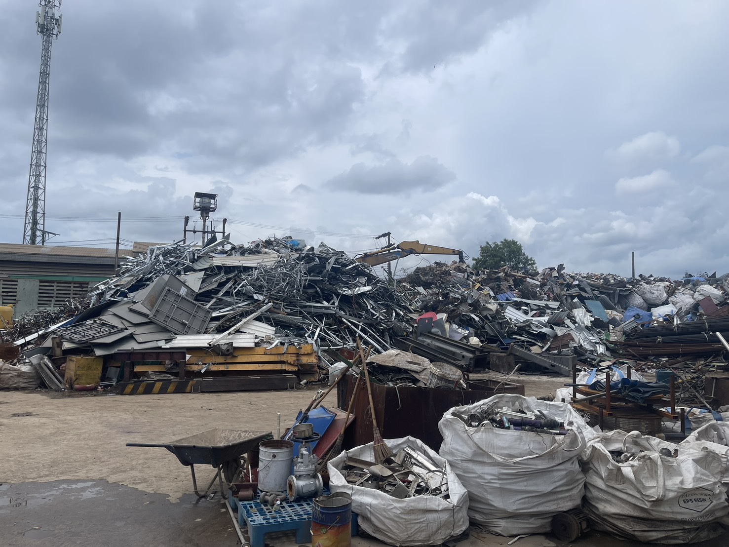 กำลังการผลิตเศษเหล็ก - โกลด์ สตาร์ เทค