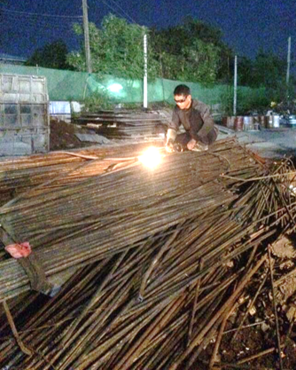 การทำงานแยกย่อยชิ้นส่วนโลหะ