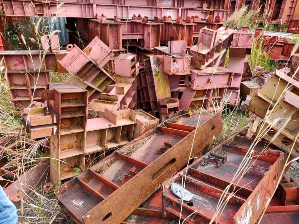 เศษเหล็กและเศษโลหะ